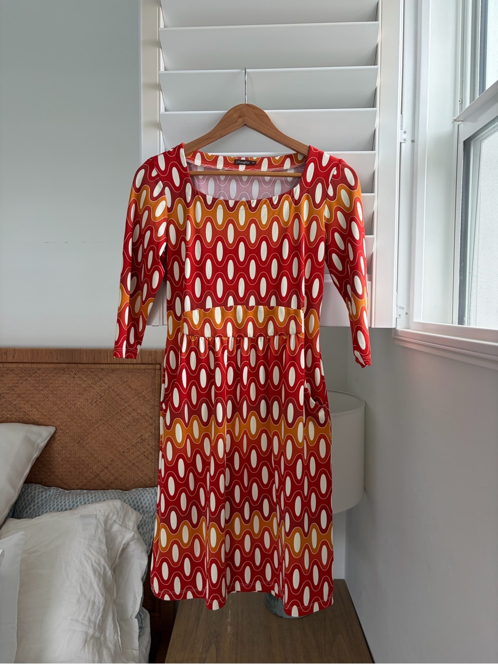J. McLaughlin XS Women’s Red & Orange Patterned Scoop-Neck Dress With Pockets